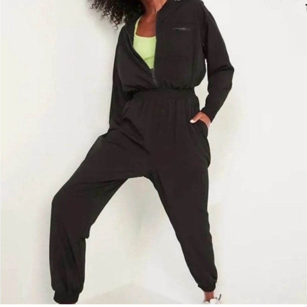 Active by Old Navy Long Sleeve Crew Neck Zip Up Jumpsuit Sz M Black